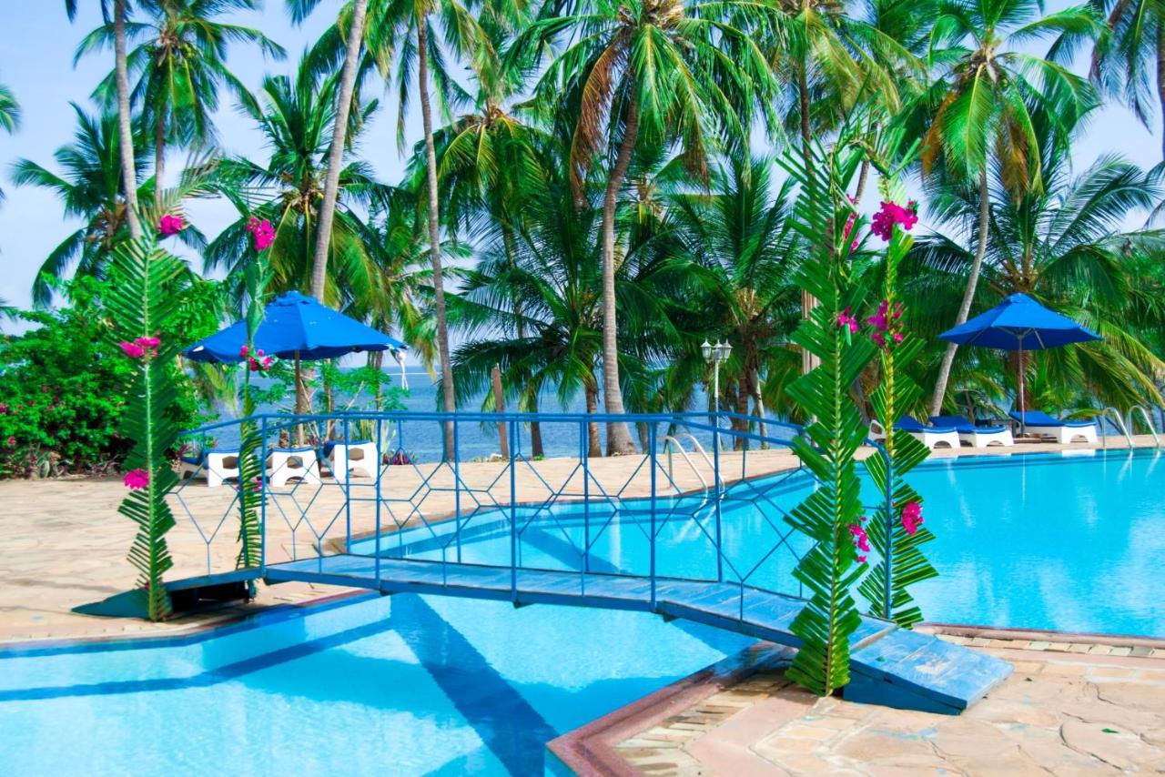 Mombasa Continental Resort Shanzu Exteriör bild