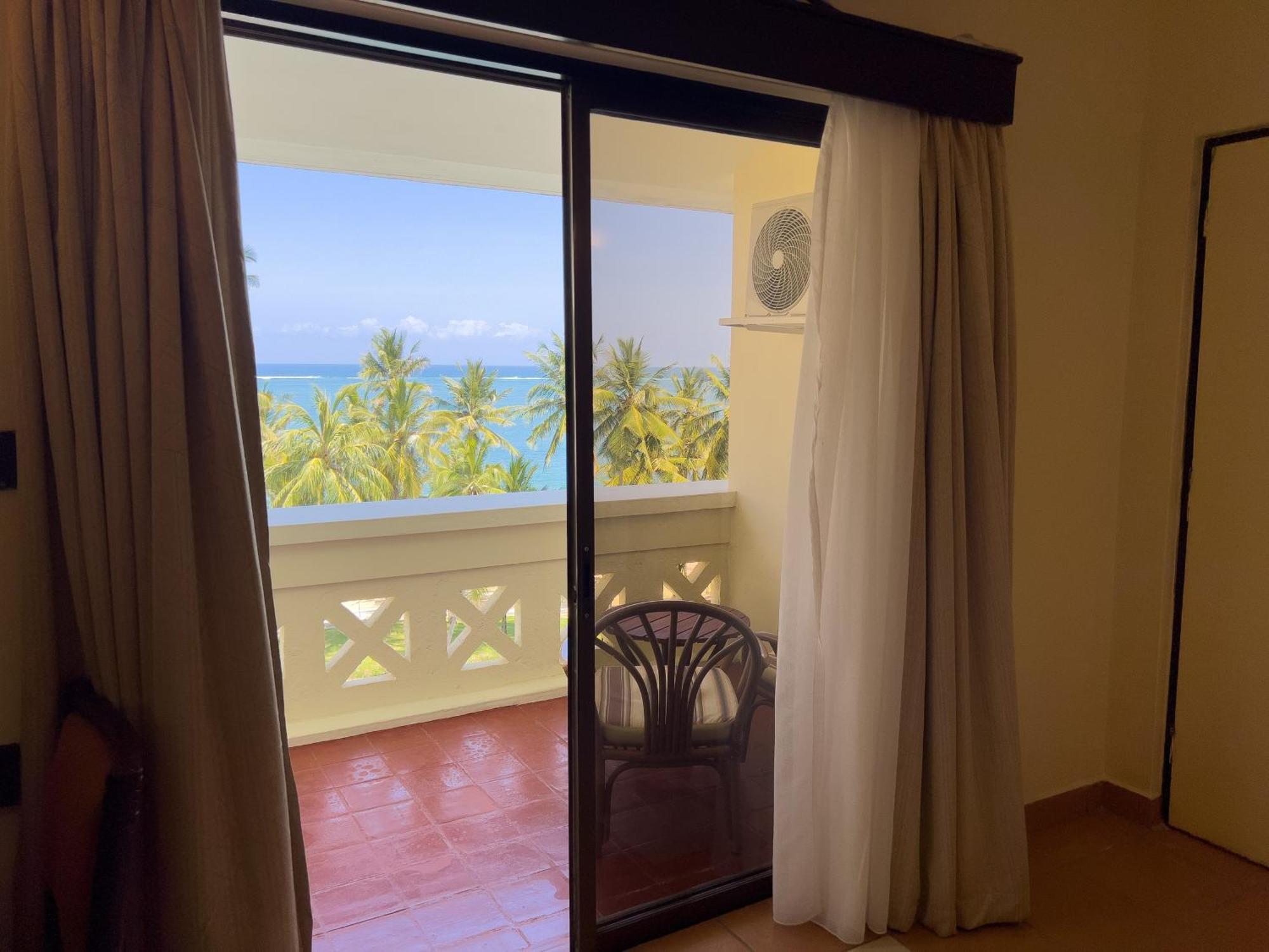 Mombasa Continental Resort Shanzu Exteriör bild