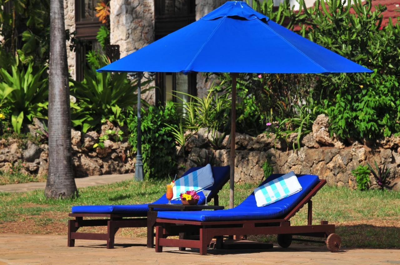 Mombasa Continental Resort Shanzu Exteriör bild