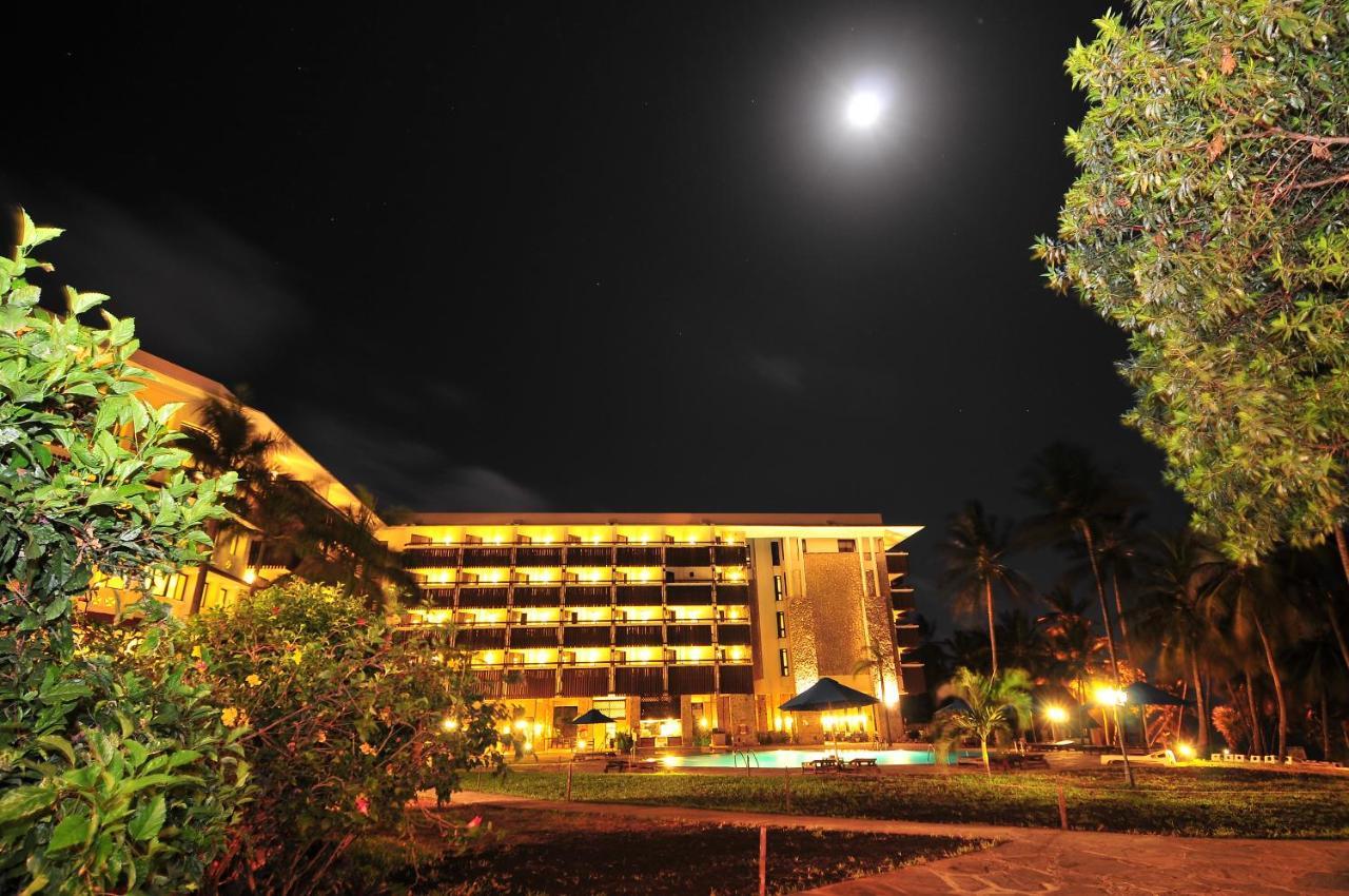 Mombasa Continental Resort Shanzu Exteriör bild