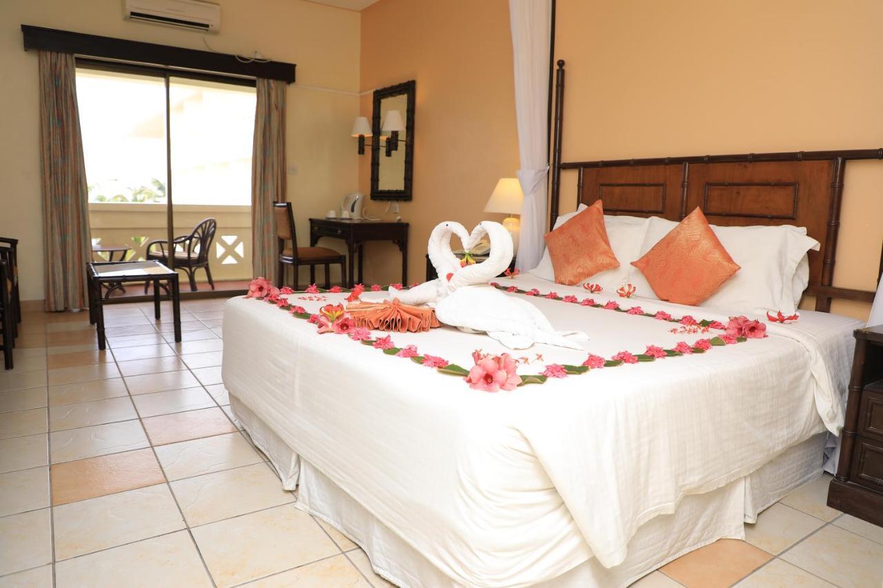 Mombasa Continental Resort Shanzu Exteriör bild